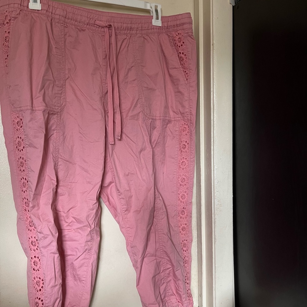Pink Lane Bryant Cropped Pants Plus Size 18 20